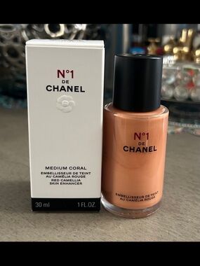 CHANEL N°1 Medium Coral Skin Enhancer - Coral
